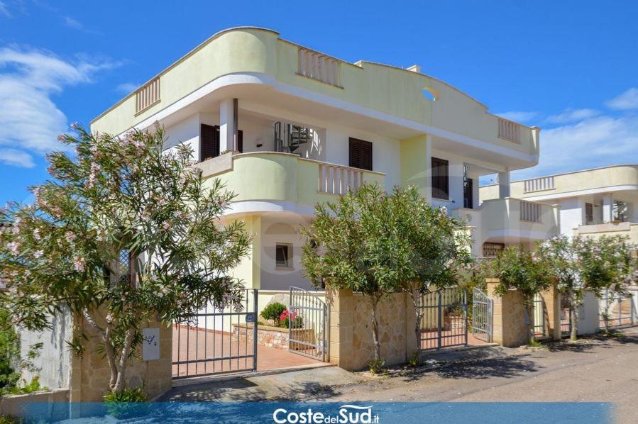Case Vacanze Vista Mare Torre Pali Eksteriør billede